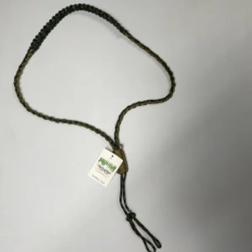 PARACORD: CALL LANYARD FOR BUCK, DUCK, OR GOOSE HOLDS 2 CALLS DARK CAMO & SAFARI